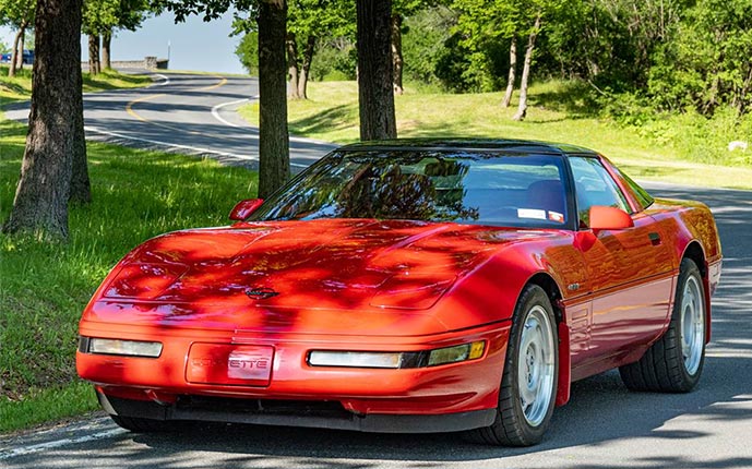 Corvettes for Sale: 18K-Mile 1991 Corvette ZR1 on Craigslist