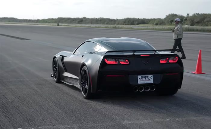 [VIDEO] Watch a 2019 Corvette ZR1 Reach 161 MPH in a Half Mile Runway Test