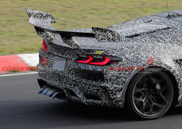 [PICS] C8 Corvette ZR1 Spits Blue Flames, Exceeds Sound Limits at the Nurburgring