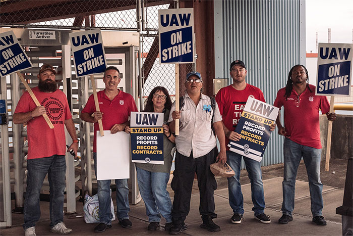 Reports Say UAW and GM have Reached a Potential Deal to End the Strike