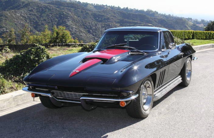 Slash's Former 1966 Corvette Sells for $227K At Julien's Rock n' Roll Auction Event