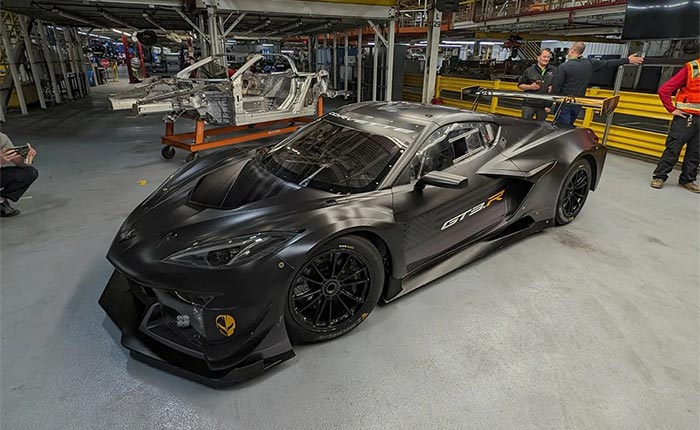 [PIC] Corvette Racing's Chassis No. 1 Z06 GT3.R Revisits the Corvette Assembly Plant