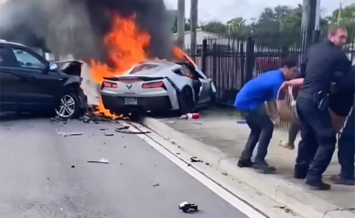 [ACCIDENT] C7 Corvette Ejects Motor Following Fiery Crash