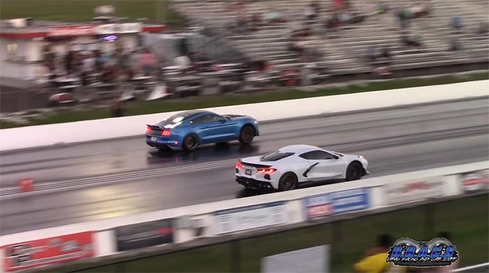 [VIDEO] Battle of the Twin Turbos: Mustang GT500 vs C8 Corvette Stingray