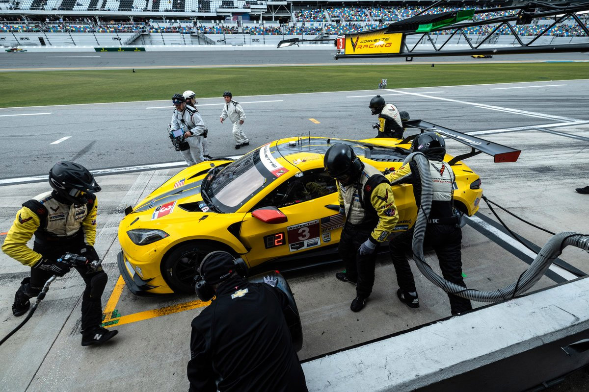 Corvette Racing at Daytona: Eight-Hour Update