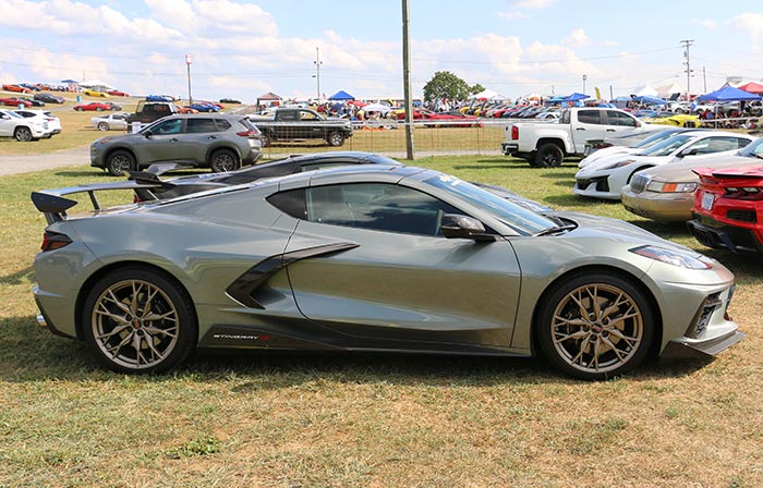 C8 Stingray with Visible Carbon Fiber Boomerang and High Wing