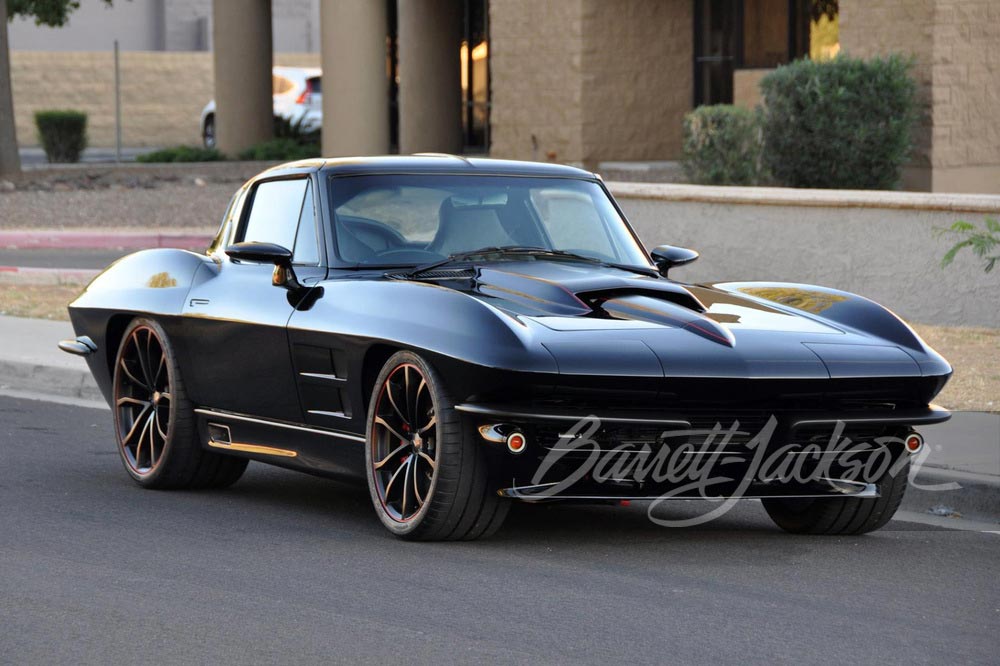 1963 CHEVROLET CORVETTE CUSTOM SPLIT-WINDOW COUPE - $546,700