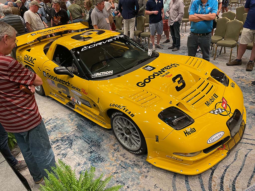 Briggs Cunningham 1960 Corvette Le Mans Racers