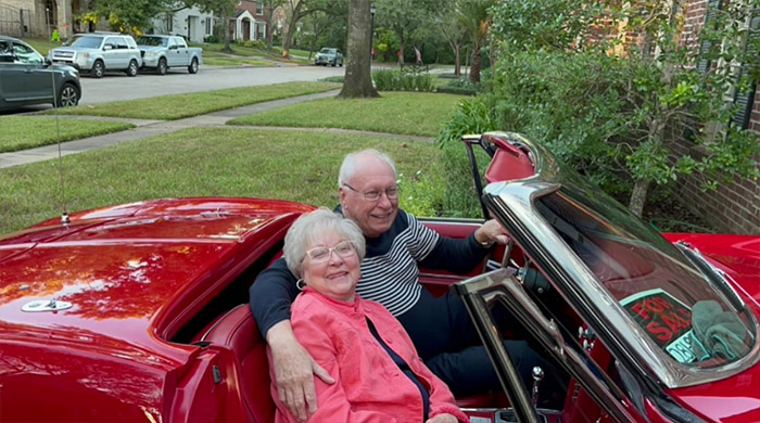 [VIDEO] Surprising Mom and Dad with a 1967 Corvette Sting Ray Convertible