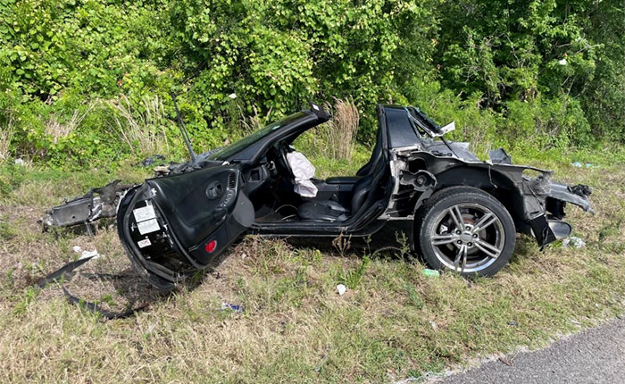 [ACCIDENT] 2001 Corvette Leaves V8 on the Side of the Highway Following High-Speed Crash