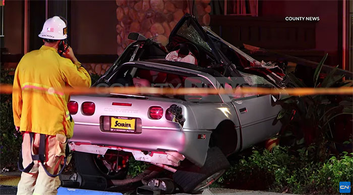 [ACCIDENT] C4 Corvette Crashes into 'Unlucky' California Apartment Building
