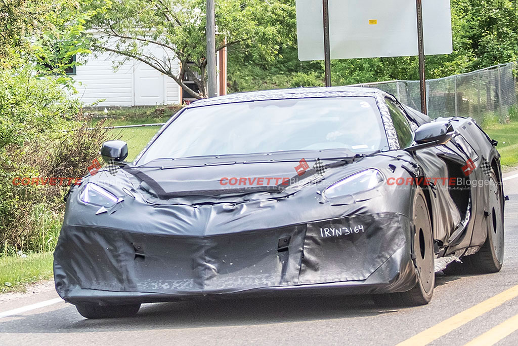 [SPIED] Chevy Engineers Captured Driving the C8 ZR1 Prototypes in Detroit