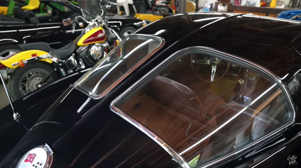 [VIDEO] Dennis Collins Snaps Up a Black '63 Split-Window From Longtime Owner