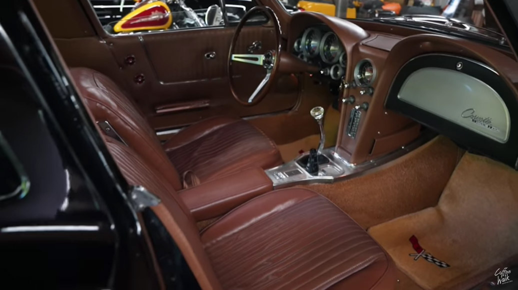 [VIDEO] Dennis Collins Snaps Up a Black '63 Split-Window From Longtime Owner