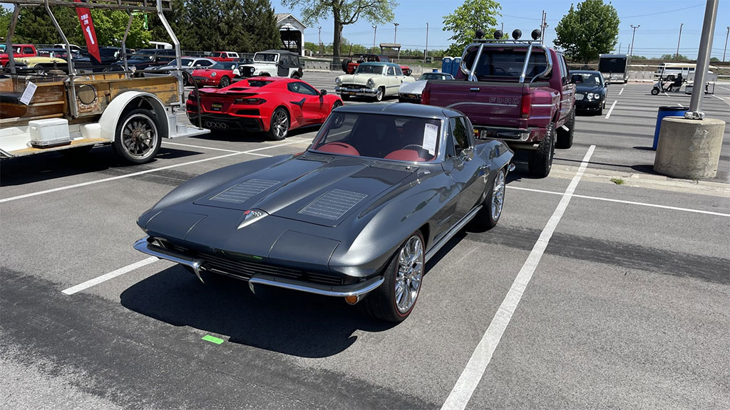 1963 Chevrolet Corvette Custom Split Window Coupe - $495,000