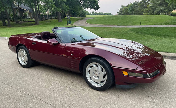 Corvettes for Sale: 1993 40th Anniversary Corvette on Craigslist