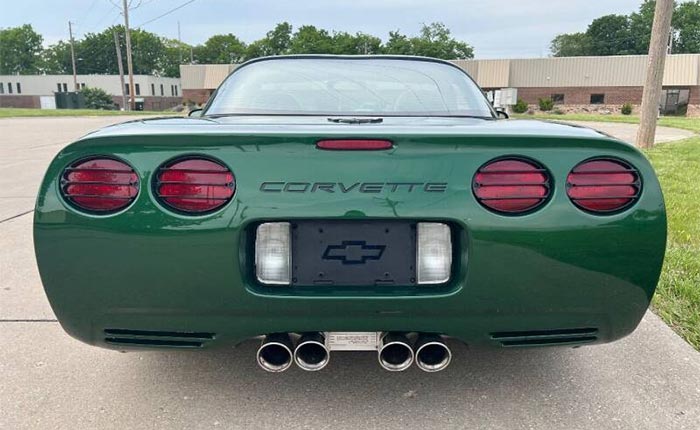 Corvettes for Sale: 1998 Corvette Coupe in Rare Fairway Green