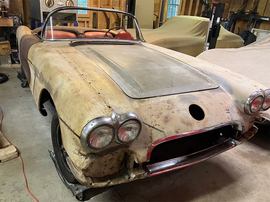 Corvettes for Sale: Partially Disassembled 1960 Corvette Has Sat Like This for 50 Years