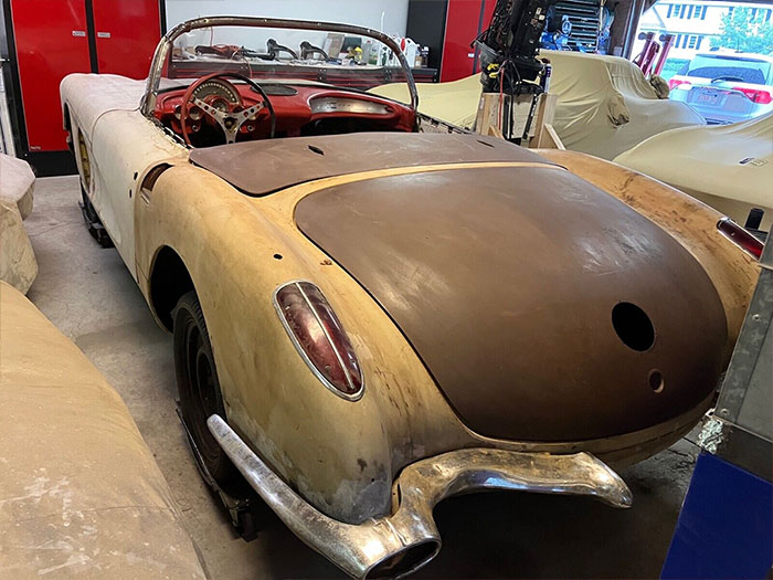 Corvettes for Sale: Partially Disassembled 1960 Corvette Has Sat Like This for 50 Years