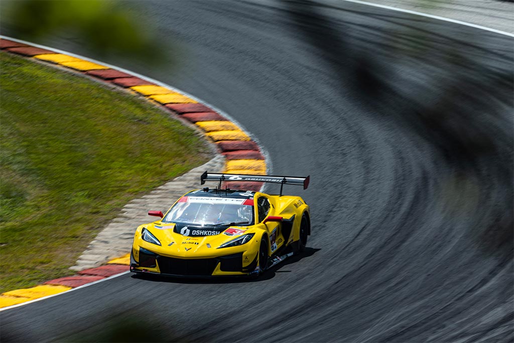 Corvette Racing at Road America: Catsburg Leads Corvette 1-2