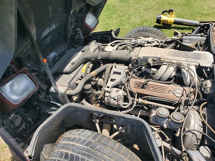 Corvettes for Sale: 1988 Corvette Locked Away in a Storage Locker Offered for $4,000