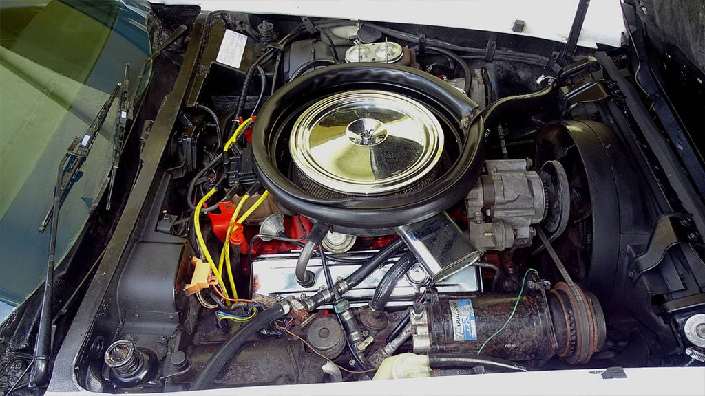 Corvettes for Sale: 1975 Corvette Convertible on Craigslist