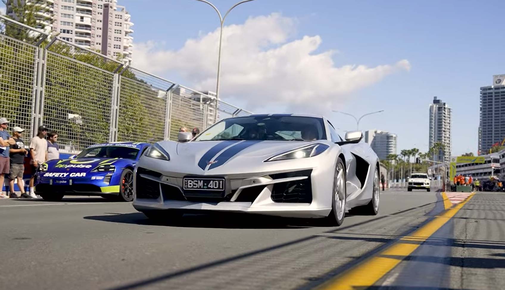 [VIDEO] A Couple of Cool Aussies take the RHD E-Ray for a Hot Lap