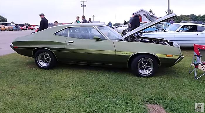 [VIDEO] 1962 Corvette vs a 1972 Gran Torino at the Pure Stock Muscle Car Drag Races