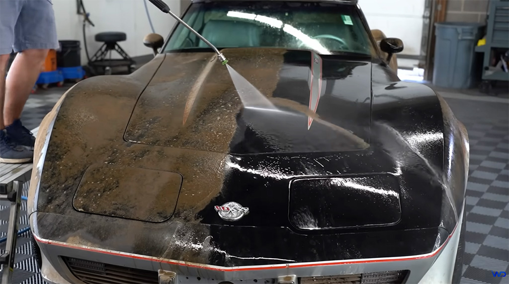 [VIDEO] Poorly-Stored 1978 Corvette Indy 500 with 293 Miles Receives First Wash in 45 Years