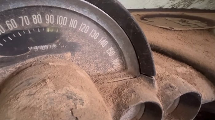 [VIDEO] This 1959 Corvette has the Chicken House Blues