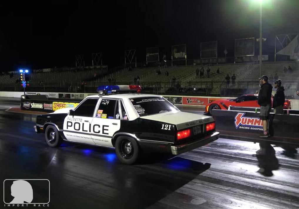 [VIDEO] Old School Police Cruiser Gives these Corvettes a Run for their Money