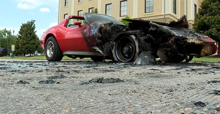 [ACCIDENT] 1975 Corvette Stingray Goes Up in Flames in Lafayette
