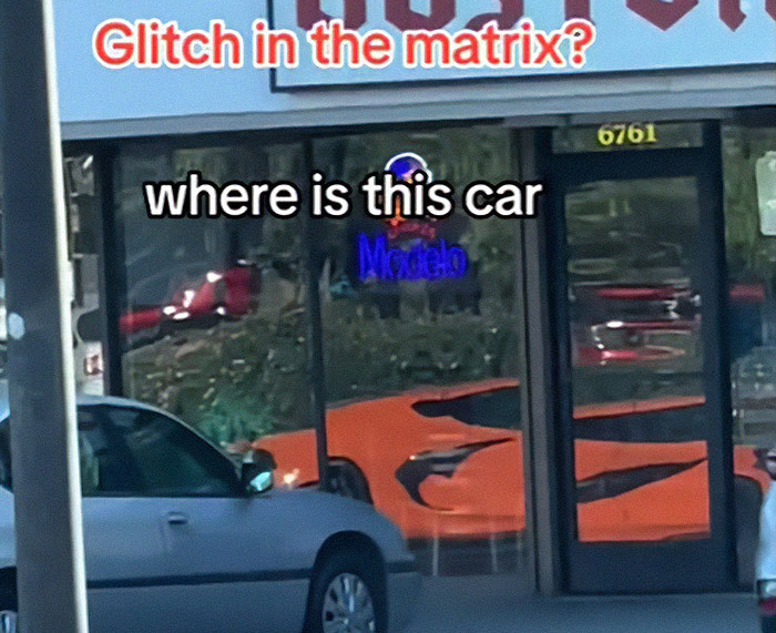 [VIDEO] A Reflection from an Unseen Corvette Has People Thinking there's a Glitch in the Matrix