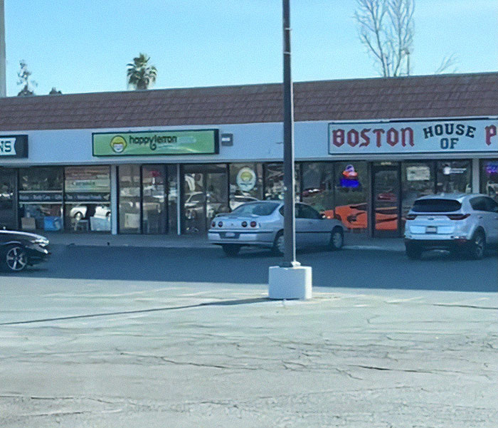 [VIDEO] A Reflection from an Unseen Corvette Has People Thinking there's a Glitch in the Matrix
