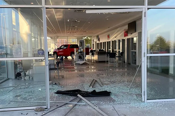 [STOLEN] Police Nab Car Thieves Who Stole a Corvette and Camaro from a PA Dealership