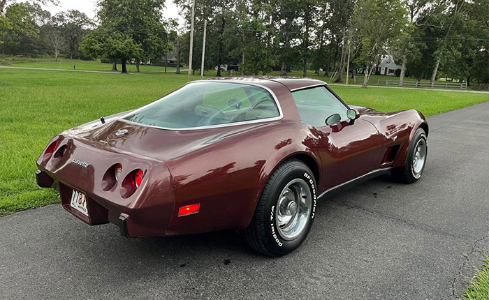 Corvettes for Sale: Lady's One-Owner 1978 Corvette with 26K Miles