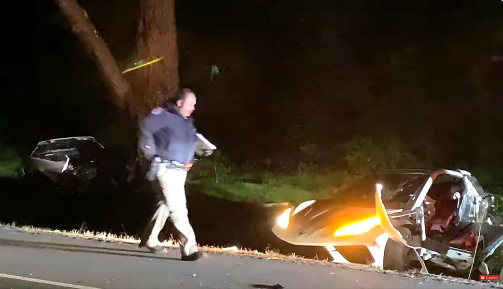 [ACCIDENT] C8 Corvette Stingray Splits In Half During Fatal Crash