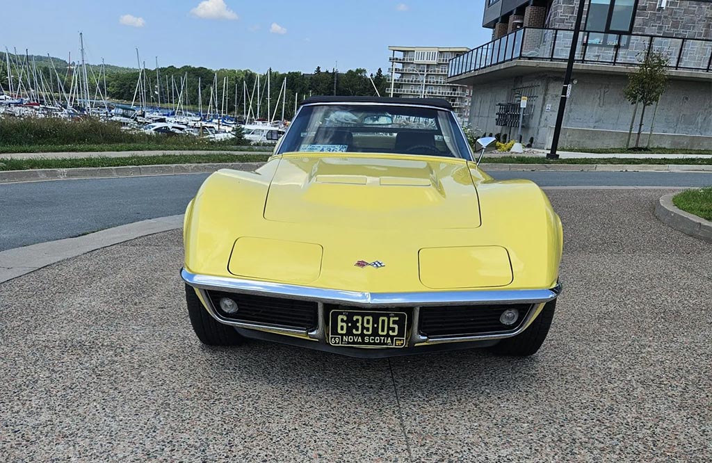 Corvettes for Sale: 1969 Corvette with a 350 V8 and a 4-Speed Manual on Bring a Trailer