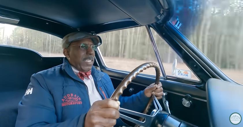 [VIDEO] Donald Osborne Drives a '67 Corvette 427 and Asks if it's Better than a '63 Split Window?