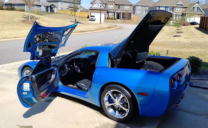 Corvettes for Sale: Rare Nassau Blue 1998 Corvette Offered on Craigslist