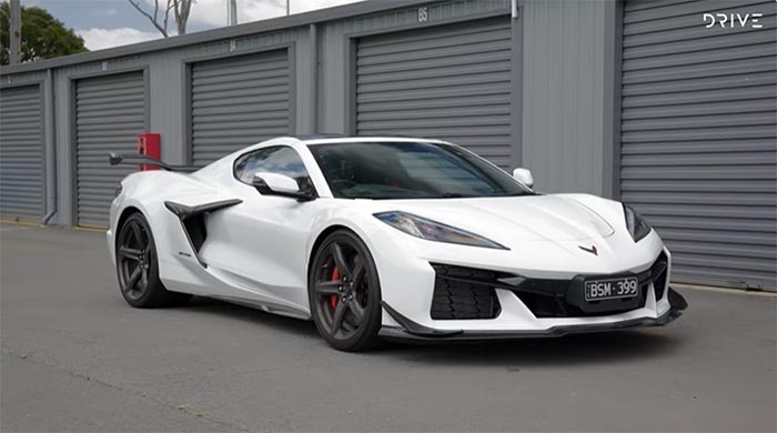 [VIDEO] Street Vettes vs a Chevy Camaro ZL1 Supercar V8 Racer in Aussie Shootout