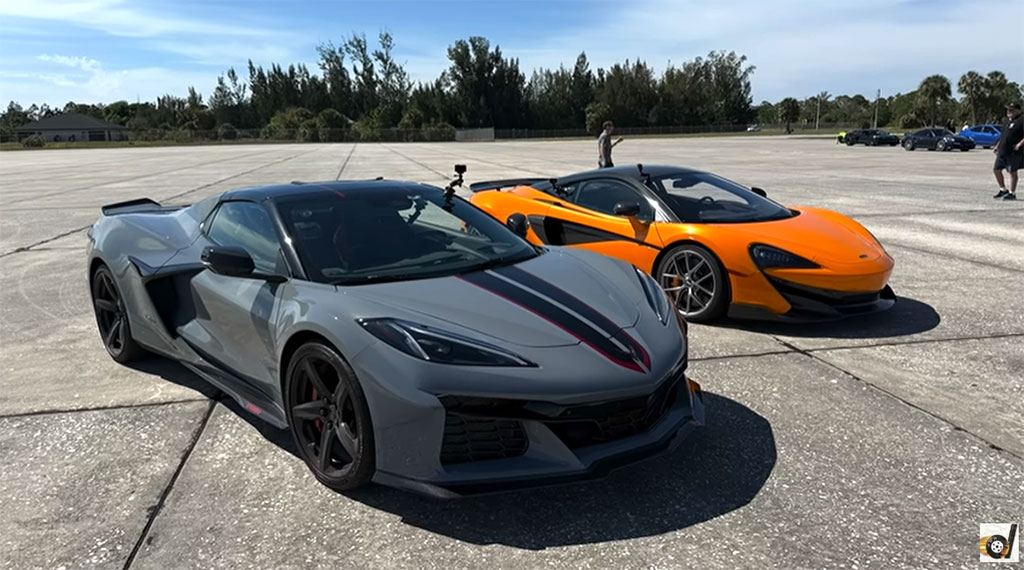 [VIDEO] It's E-Ray Versus a McLaren 600LT on a Private Airstrip