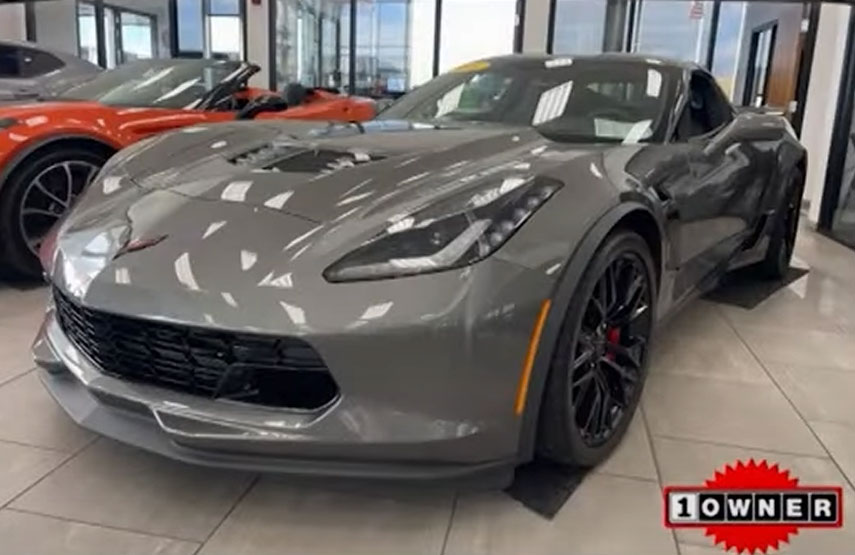 [STOLEN] Car Thieves Do Donuts in a Corvette Z06 After Theft from Dealership 