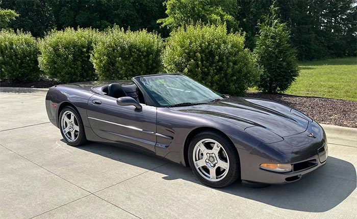 Corvettes for Sale: 1998 Corvette Convertible In Rare Medium Purple Metallic Offered on Craigslist