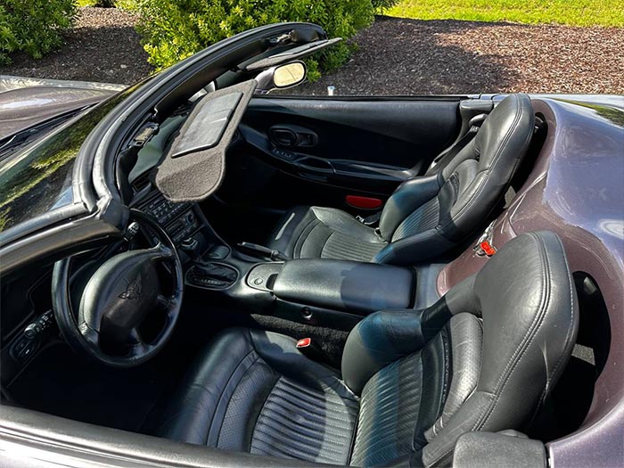 Corvettes for Sale: 1998 Corvette Convertible In Rare Medium Purple Metallic Offered on Craigslist