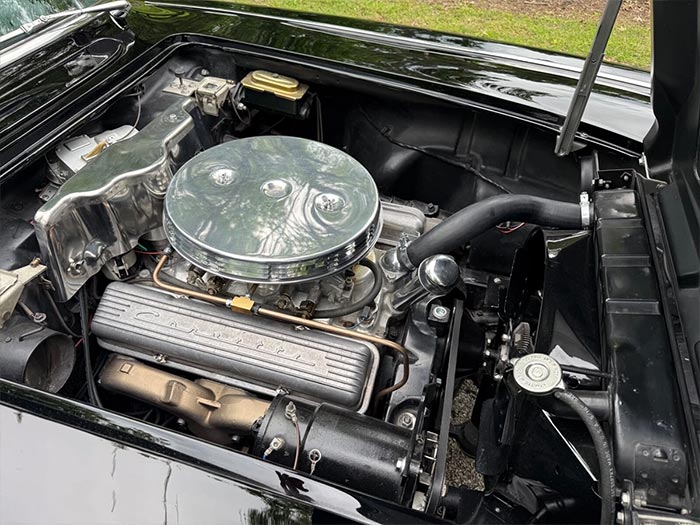 Corvettes for Sale: Black/White 1959 Corvette with a 327 V8 Offered on eBay