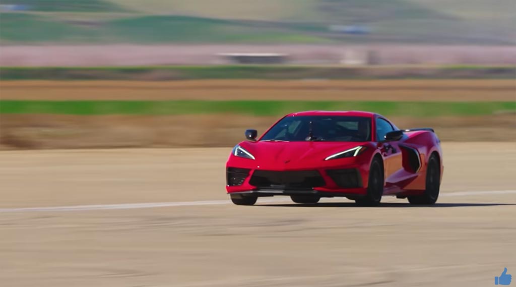 [VIDEO] C8 Corvette Stingray Meets the Mustang Dark Horse on U-Drags