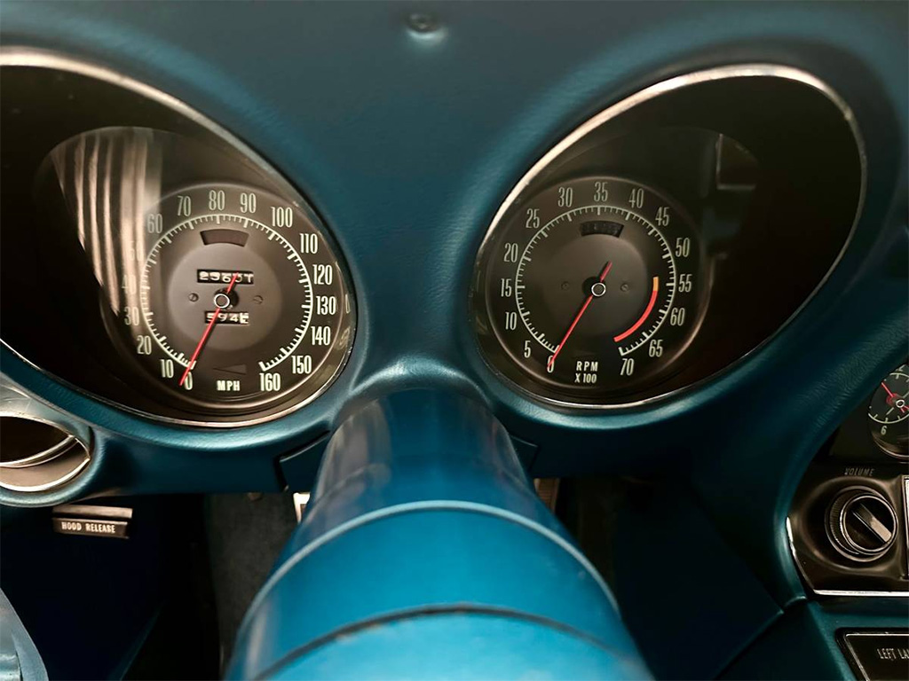 Corvettes for Sale: Two-Owner 1968 Corvette with 427/390 V8 Offered on Craigslist