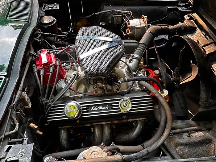 Corvettes à vendre: 1966 Corvette Coupé nécessitant une nouvelle peinture offerte pour 42 000 $ sur Craigslist