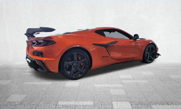 Bold Strategy: This 2025 Corvette Z06 is Optioned Well into ZR1 Territory